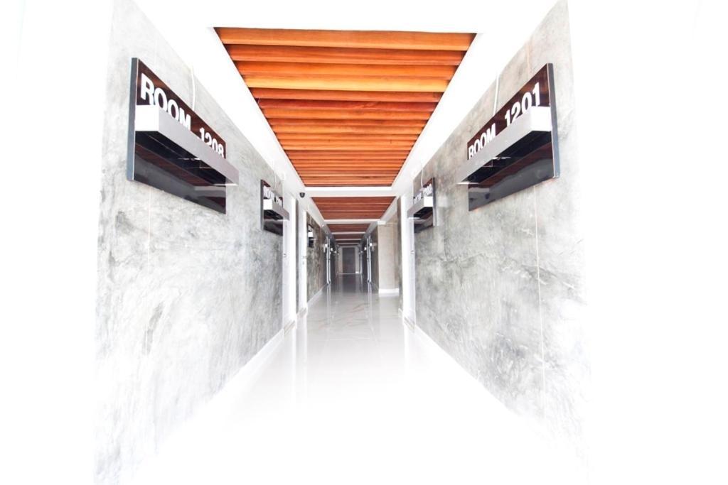 Sukontha Mansion Hotel Nakhon Pathom Bagian luar foto