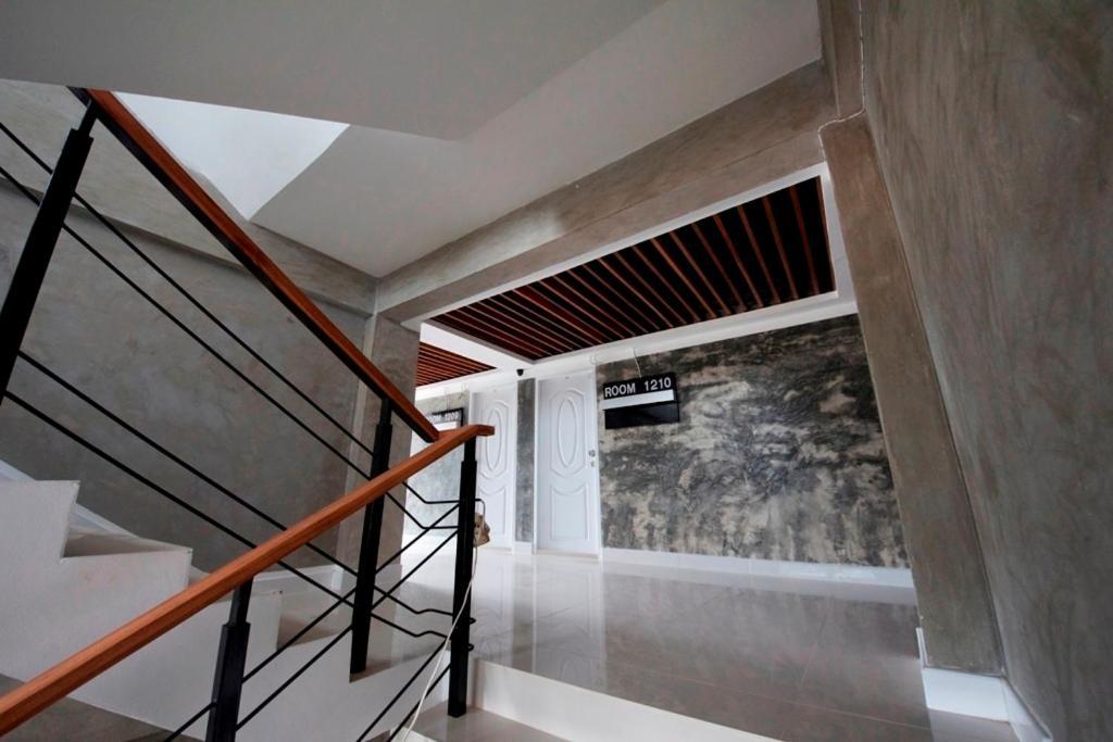 Sukontha Mansion Hotel Nakhon Pathom Bagian luar foto