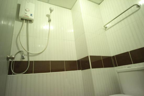 Sukontha Mansion Hotel Nakhon Pathom Bagian luar foto