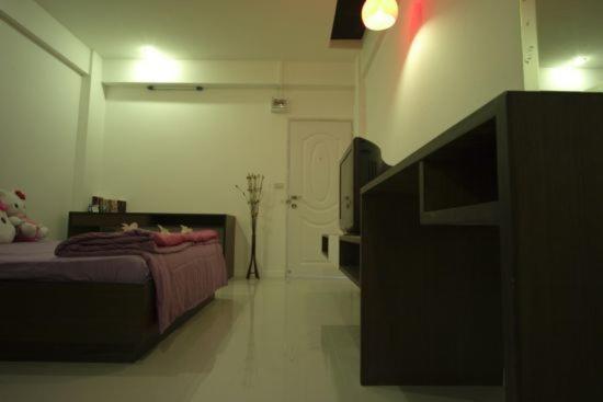 Sukontha Mansion Hotel Nakhon Pathom Bagian luar foto