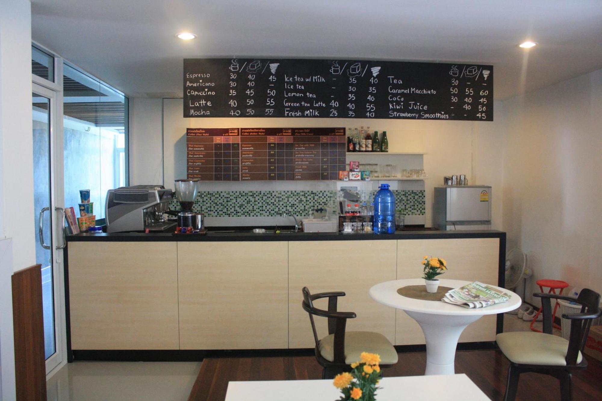 Sukontha Mansion Hotel Nakhon Pathom Bagian luar foto
